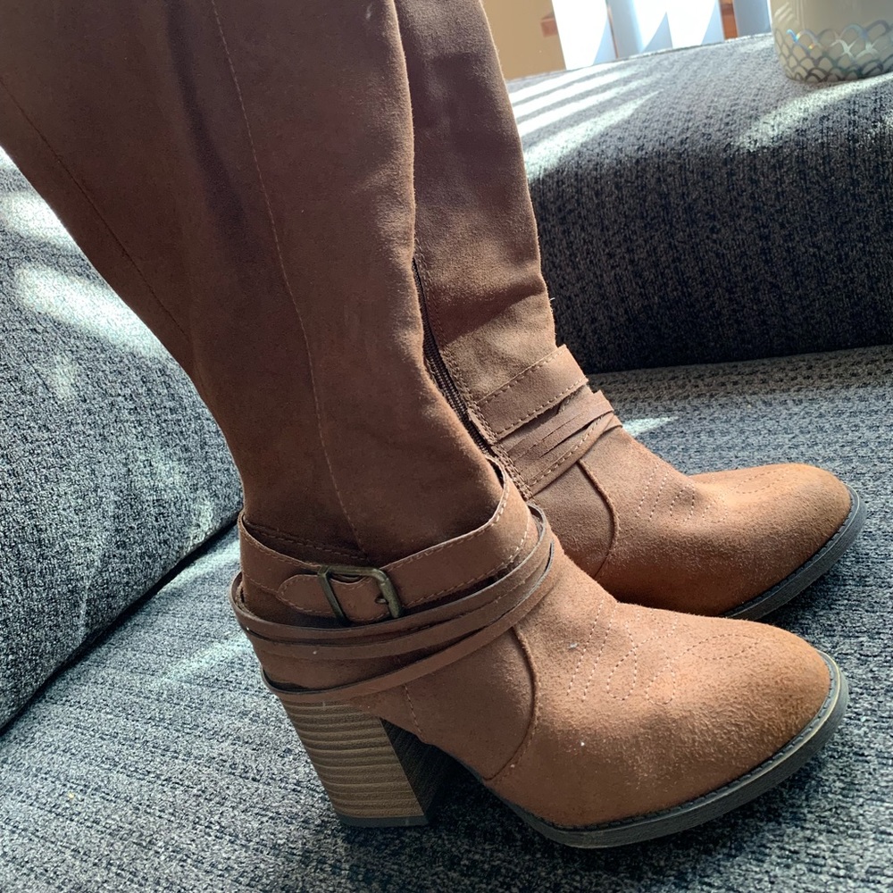 cowboy boots!